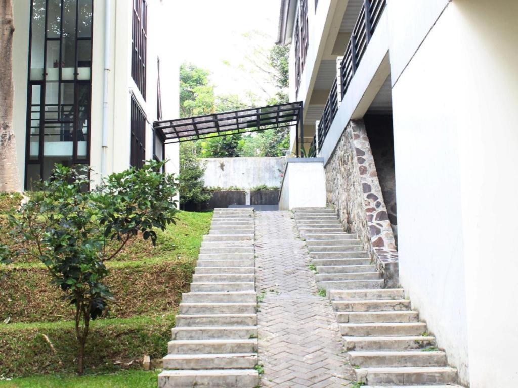 Pp University 씨사루아 외부 사진